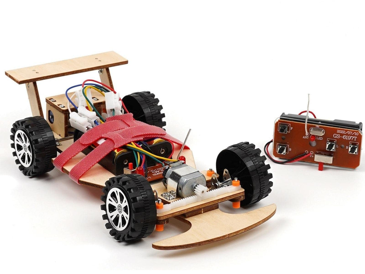 Pica Toys wooden F1 racing car with remote for hands-on STEM learning