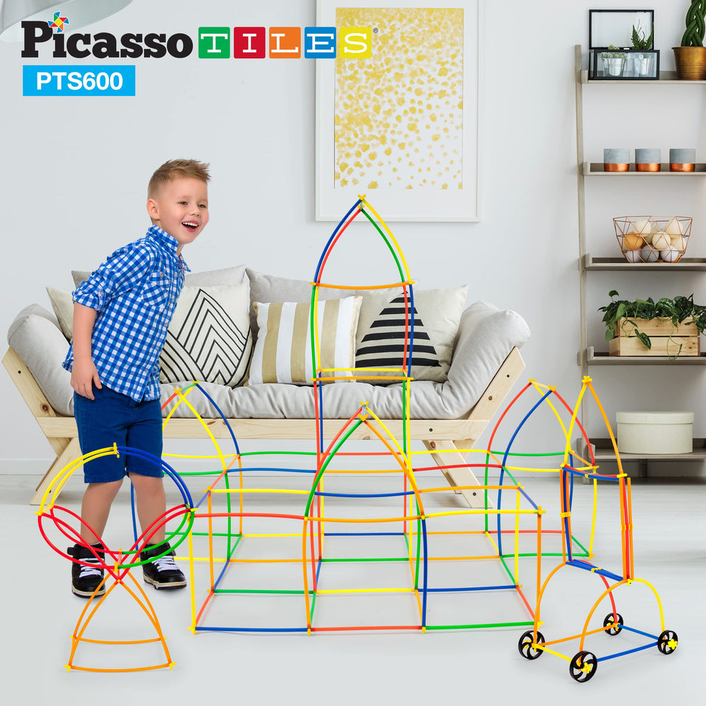 PicassoTiles 600pc straw set enables 3D and 2D construction possibilities.