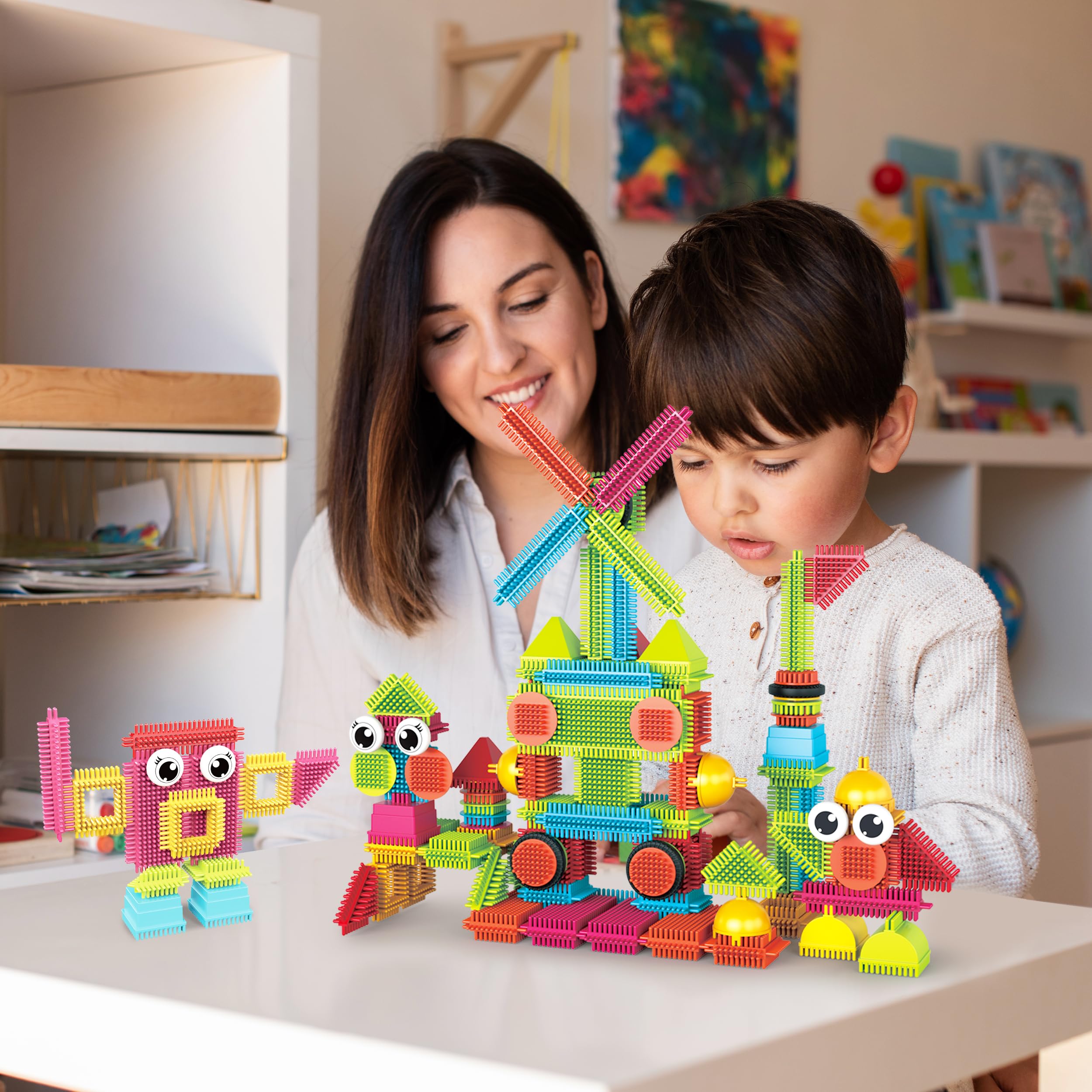 PicassoTiles PTB112 interlocking blocks closeup enable quick assembly and easy changes.