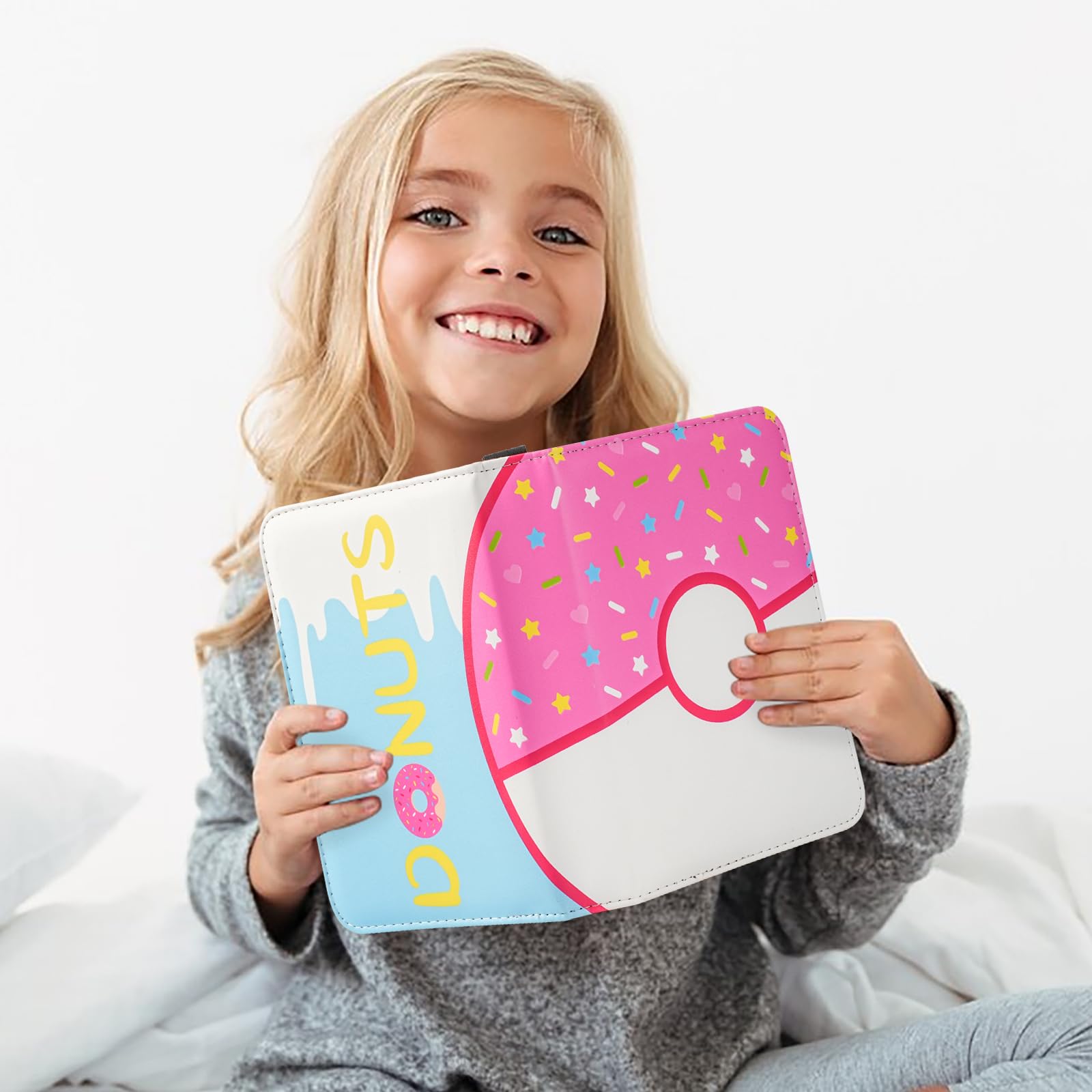 Piefectpie donut binder open pages showing 400-pocket capacity.