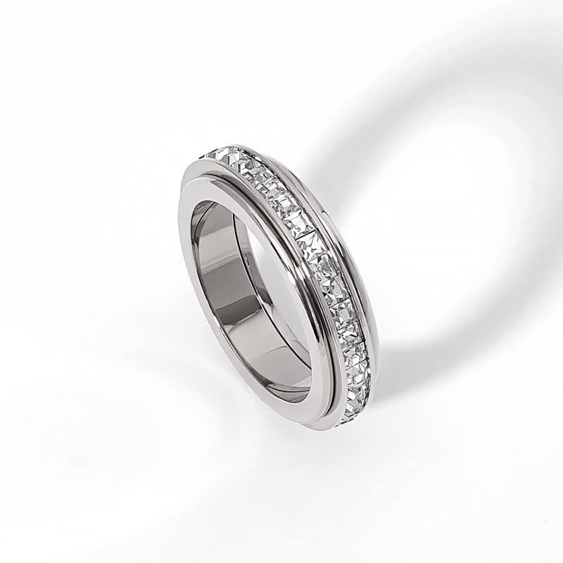 Pingyongchang anxiety ring CZ detail for subtle sparkle