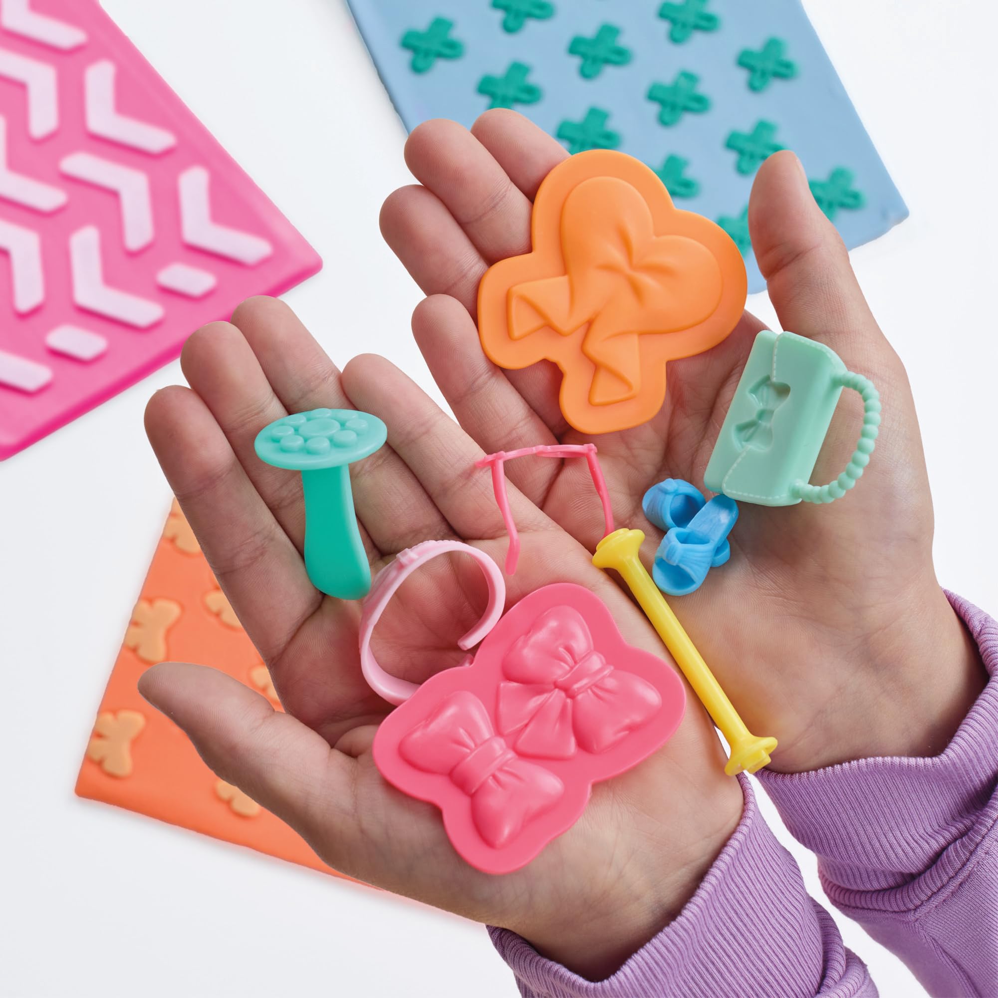 Bow stamper pack creates big, double, and small bows for flair