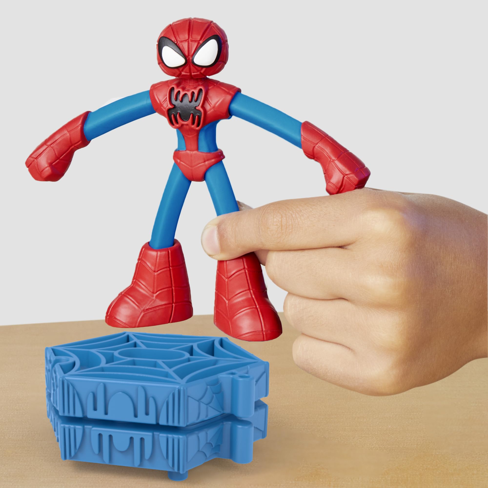 Interchangeable tentacle tools let kids slice through obstacles.