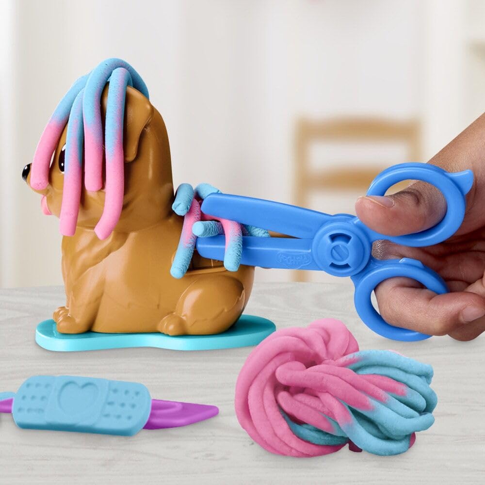 Compact packaging highlights quick setup for family play sessions.