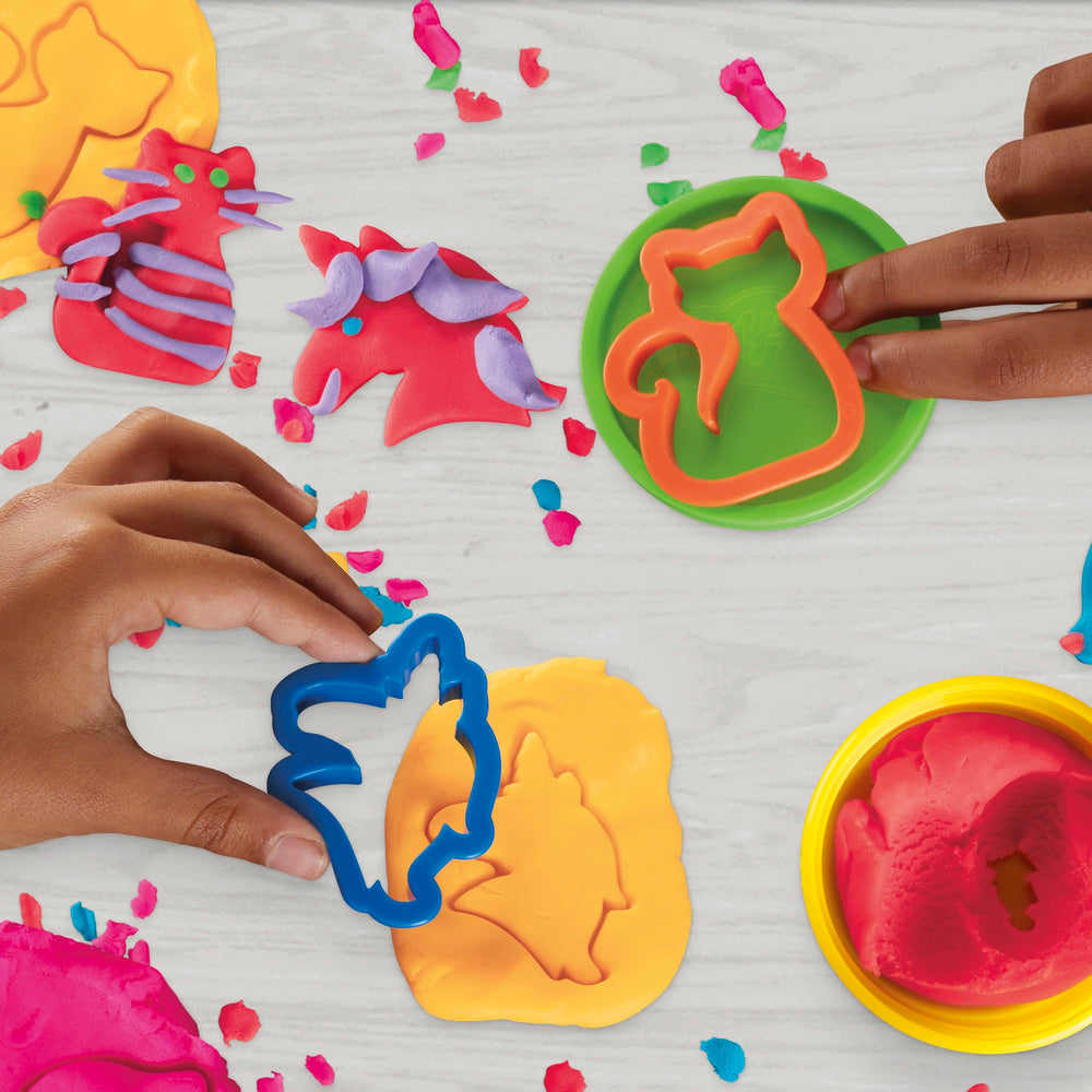 Play-Doh Party Favor Pack supports preschool crafts and hands-on fun