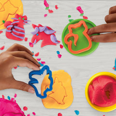 Play-Doh Party Favor Pack supports preschool crafts and hands-on fun