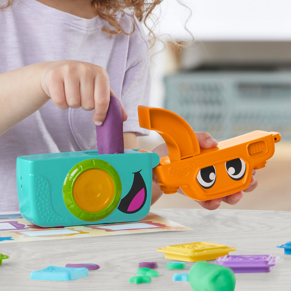 Play-Doh Photo Fun green color can for leafy crafts