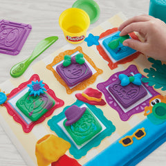 Play-Doh Photo Fun knife tool designed for little hands