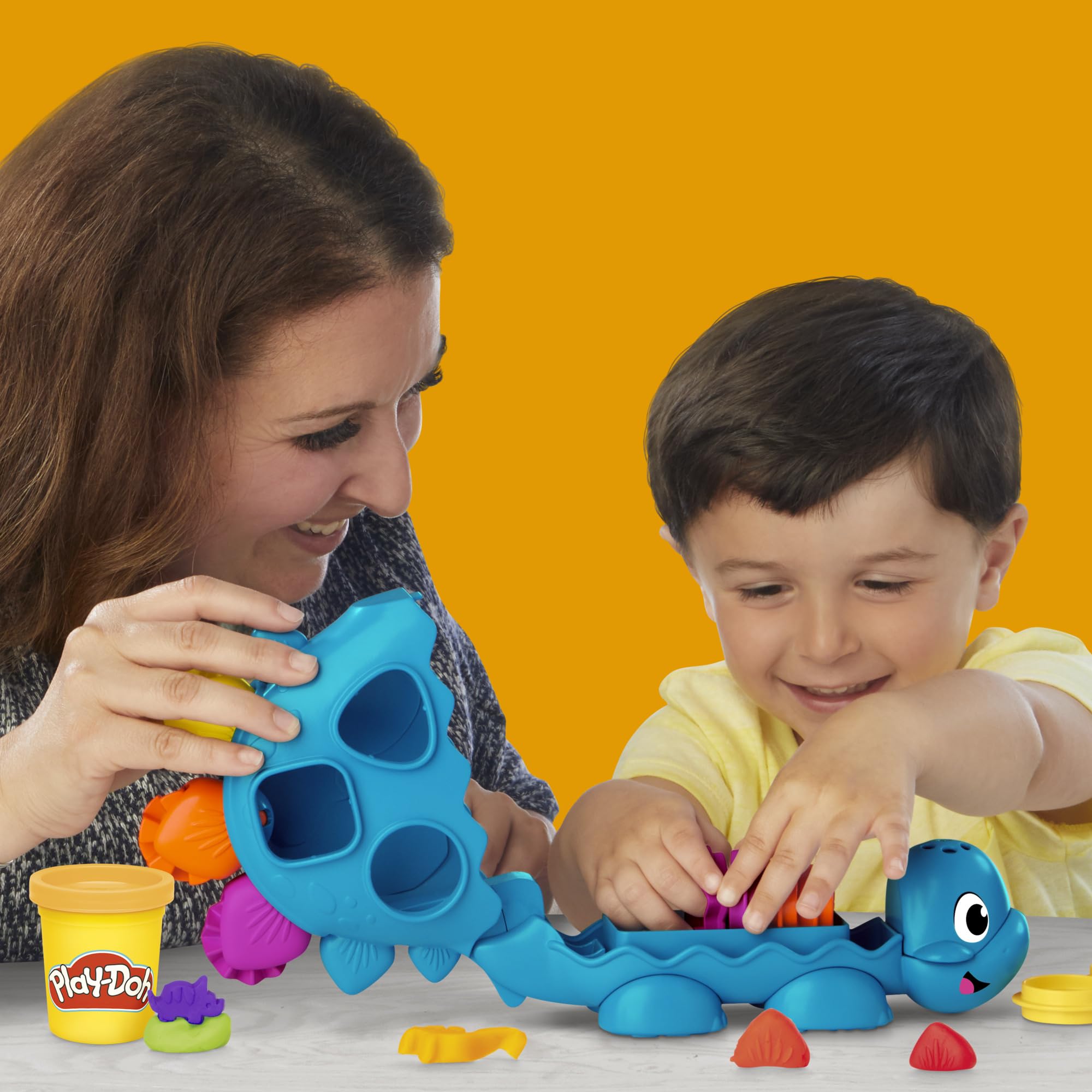 Play-Doh Shapes & Colors Dino Starter Set six colors ready for color mixing