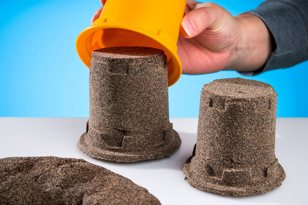 Play Visions dirt bucket clean-up shot demonstrates easy cleanup after play