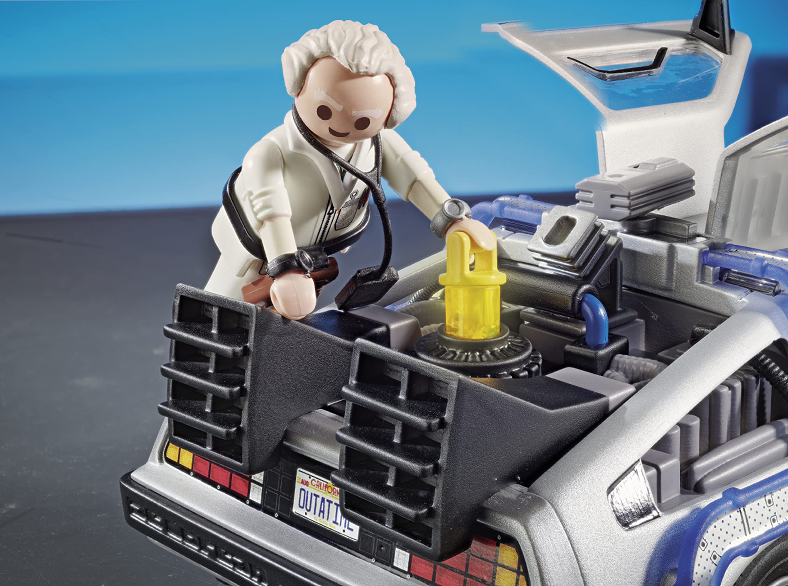 Playmobil DeLorean case and accessories keep pieces organized for play.