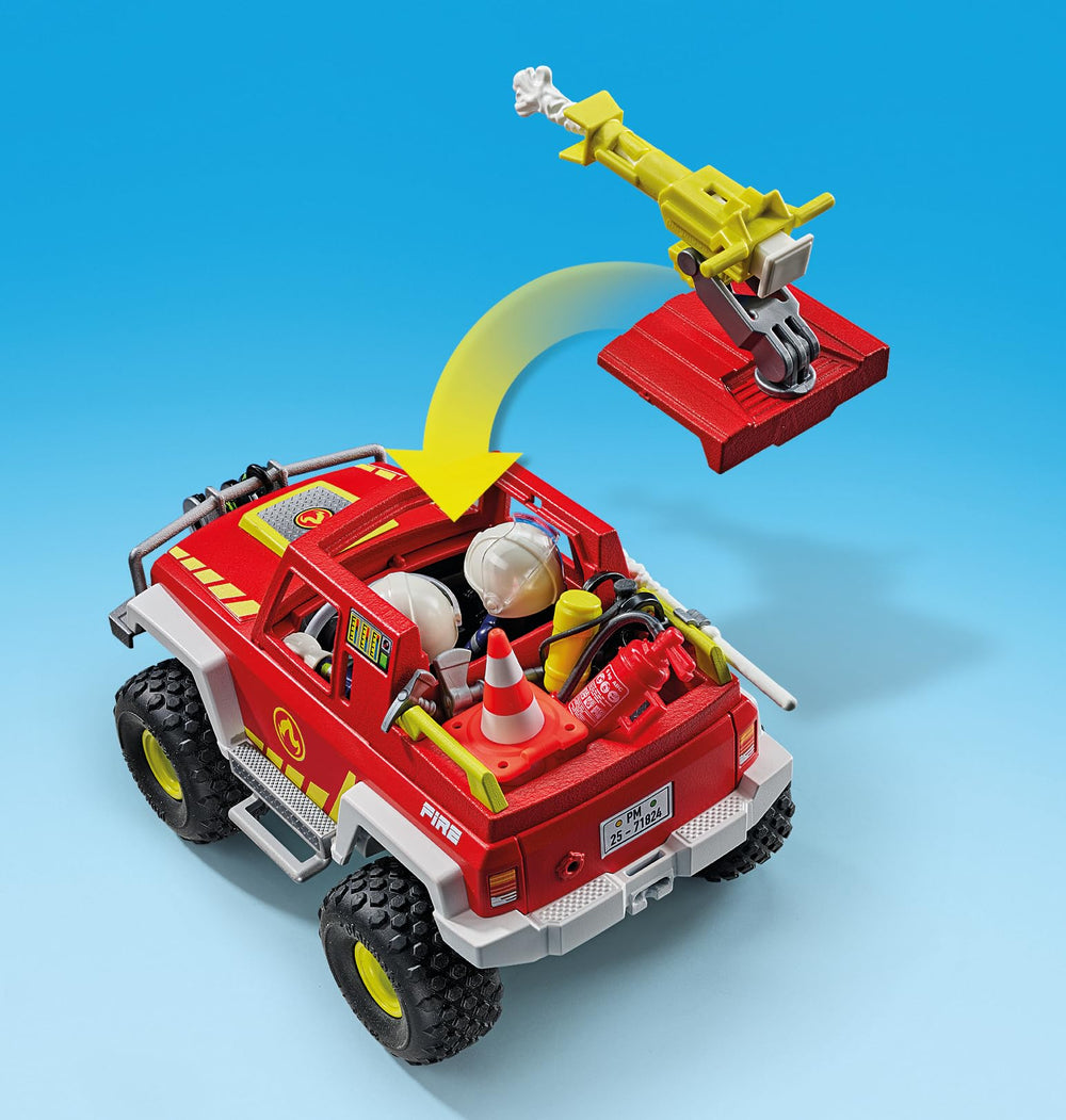 Playmobil 71824 Fire Truck removable roof facilitates easy figure placement.