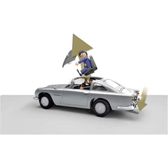 Playmobil James Bond DB5 Goldfinger Edition open roof for two-figure action and interactive storytelling.