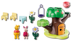 Playmobil Disney characters invite kids to role play at the treetop.