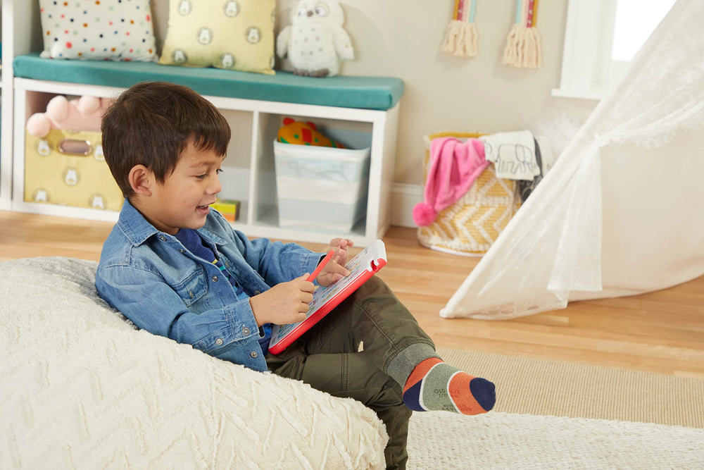 Mess-free tracing activity offers focused play and learning