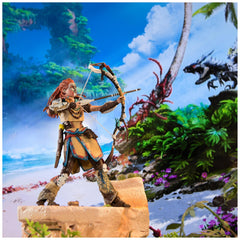 PlayStation Horizon Forbidden West Aloy arrow and quiver for authentic archery scenes.