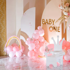 Pllieay pink sizer enables consistent arches and columns.