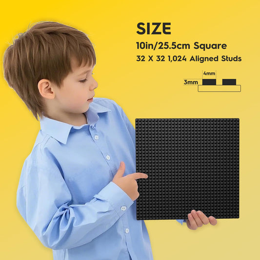 Close-up texture of Pokiiulk baseplates in black for durability.