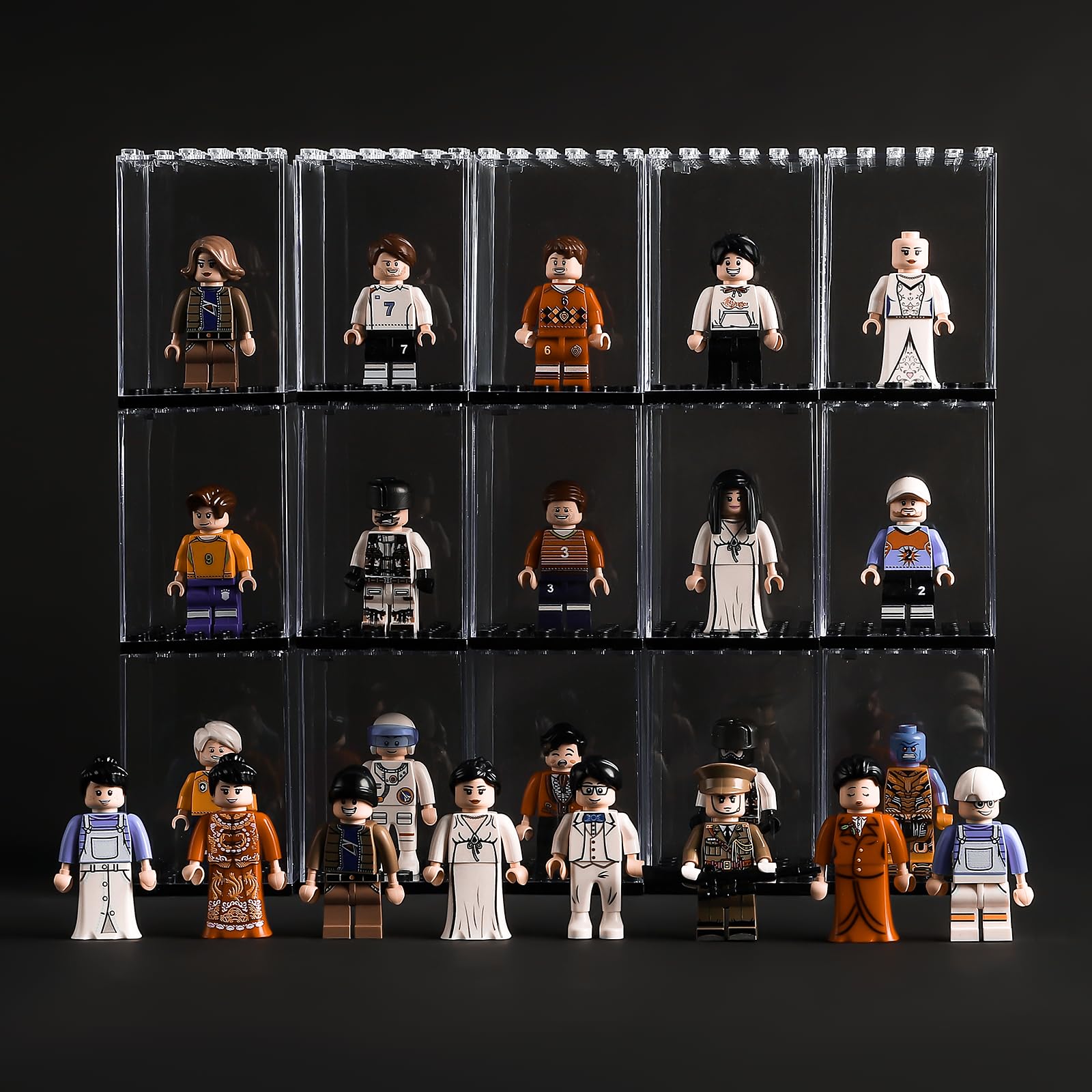 Pokiiulk display case helps collectors organize and showcase their minifigure collection.