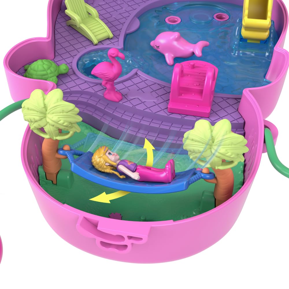 Polly Pocket banana snacks encourage sharing pretend treats with friends.