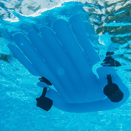 PoolCandy Splash Runner dial-controls enable easy drive, spin, and steering.