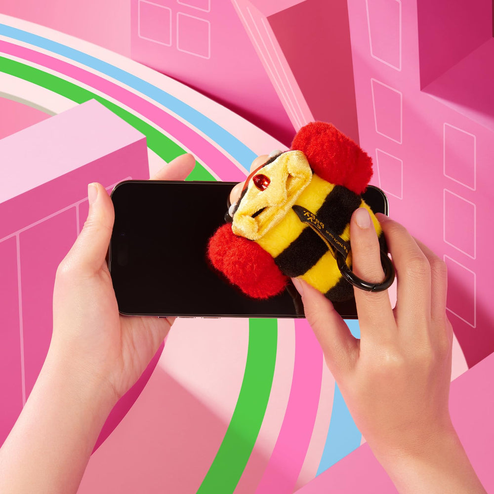 POP MART Crybaby Powerpuff plush materials ensure durable, safe display.