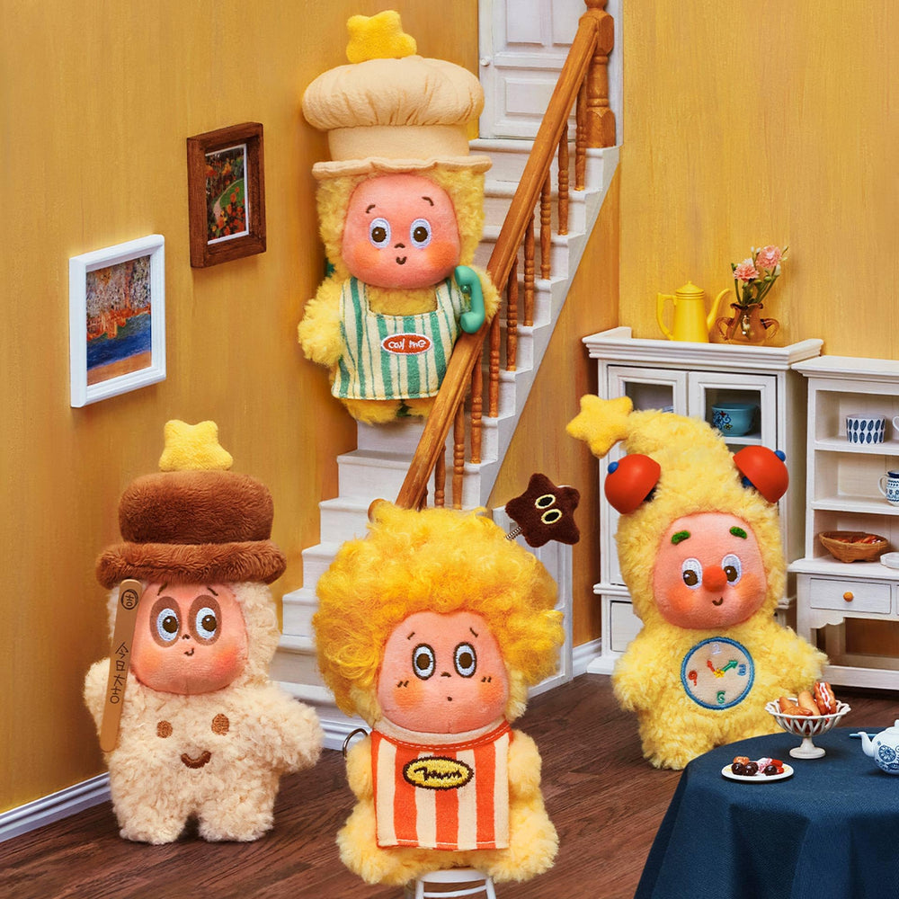POP MART Twinkle Twinkle plush pendant shows size range for gifting and display.