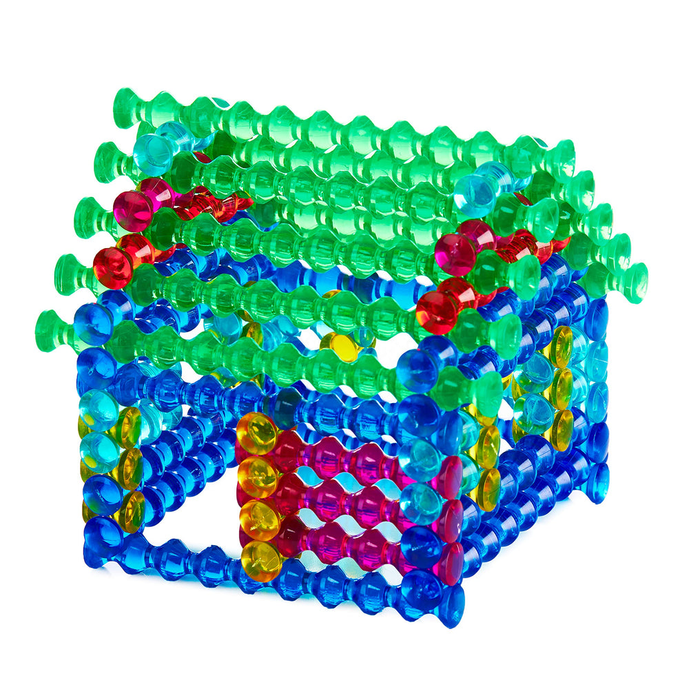 Popular Playstix interlocking grooves enable stable designs and easy assembly.