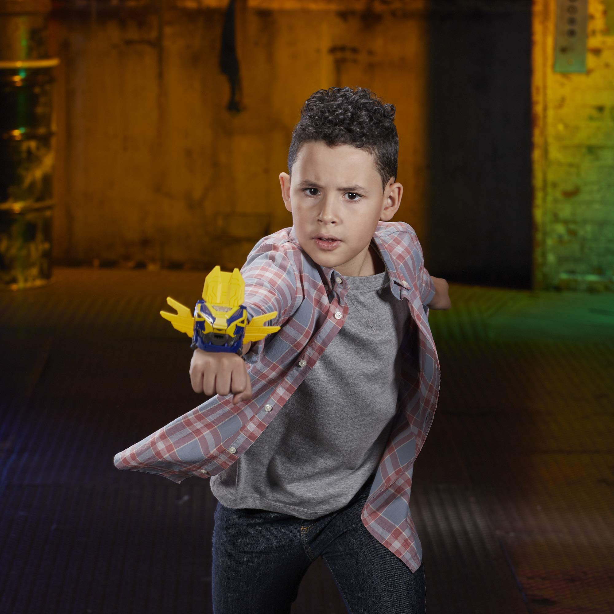 Power Rangers Beast-X King Morpher speaks multiple phrases for roleplay.