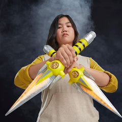 Power Rangers Lightning Collection Mighty Morphin Daggers collectors item for fans