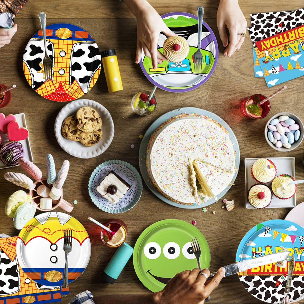 Practice Star tableware set for hassle-free party setup and cleanup