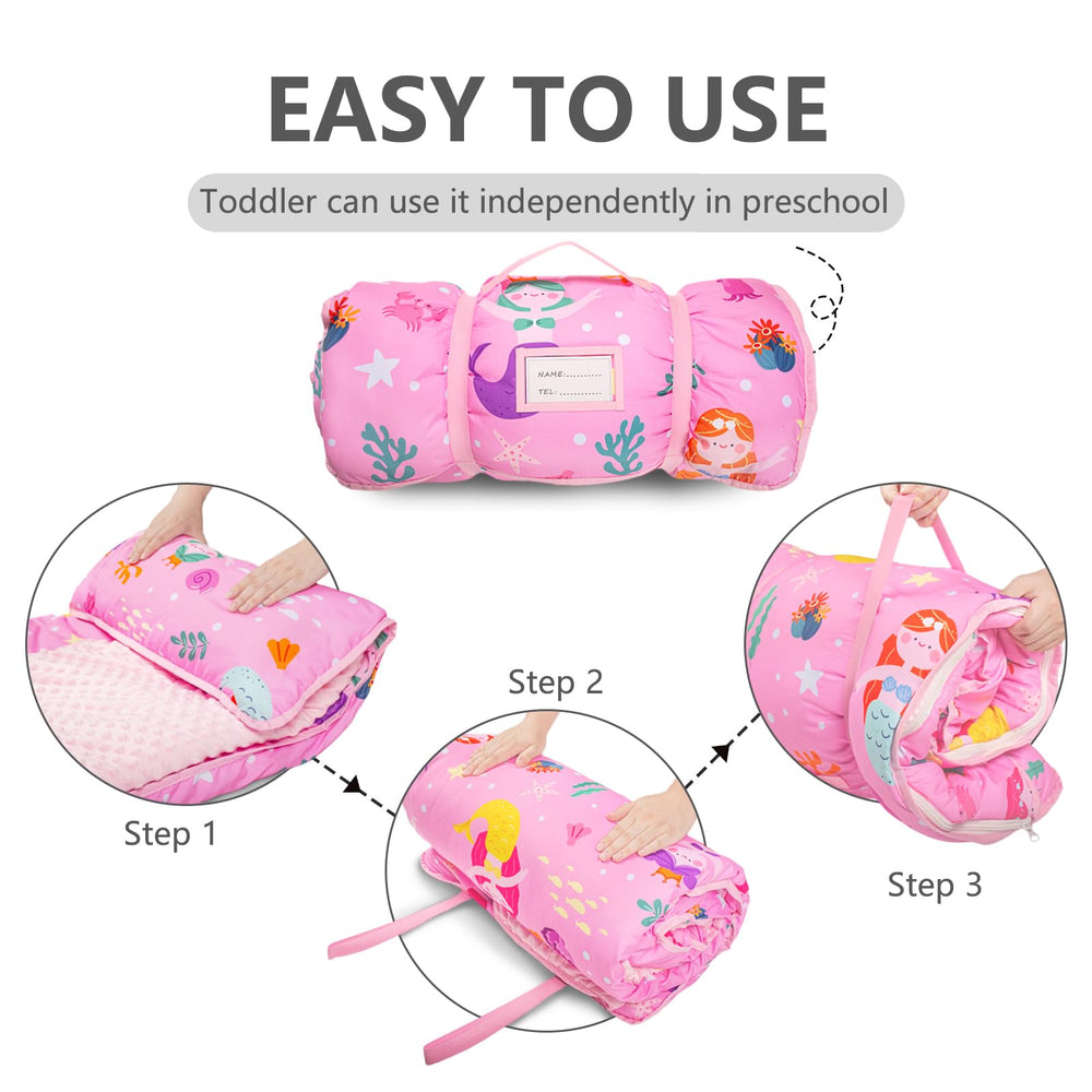 PRIMLECT nap mat with transparent name tag for easy ID.