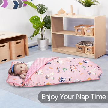 PRIMLECT nap mat roll-up handle and name tag for easy transport.