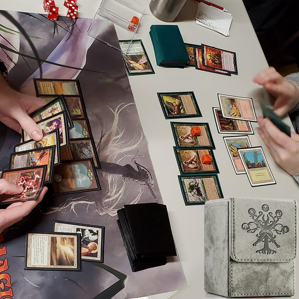 PROMAXIBINDER also accommodates 200 unsleeved cards for flexible play.