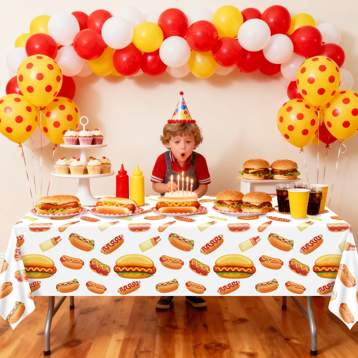 PTECDROTS easy-clean disposable tablecloth simplifies post-party cleanup.