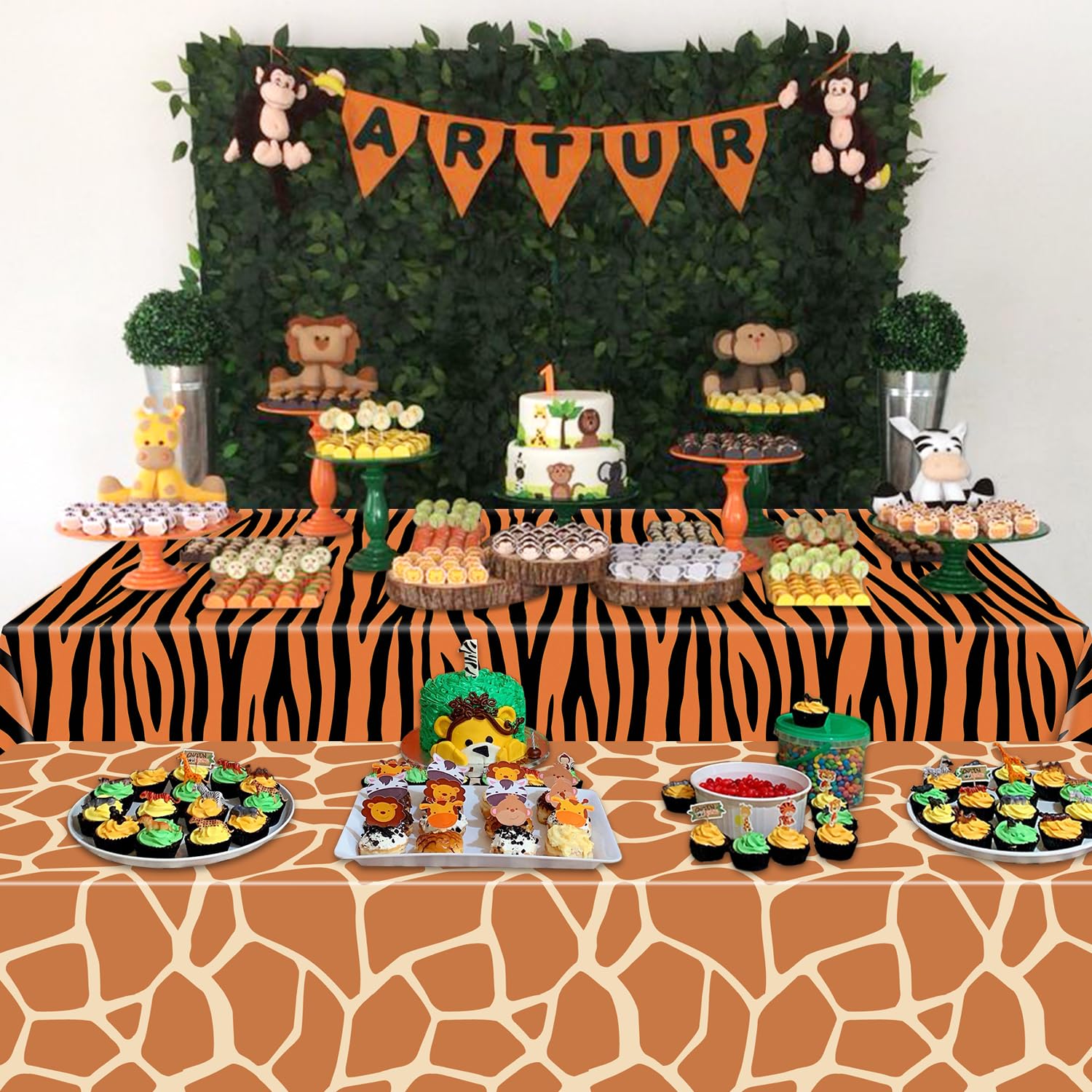 PTECDROTS safari table cover ideal for easy cleanup after celebrations.