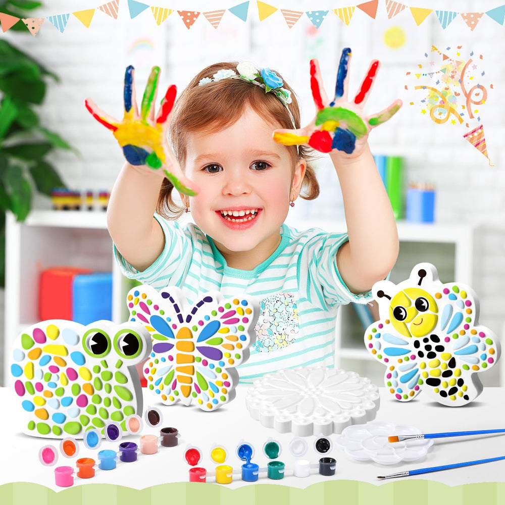 PullCrease stepping stone bee: colorful plaster stone for imaginative garden decor.