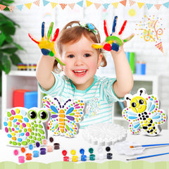 PullCrease stepping stone bee: colorful plaster stone for imaginative garden decor.