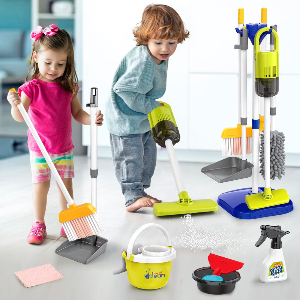 Pupu Pig spray bottles and wash basin for interactive cleaning routines