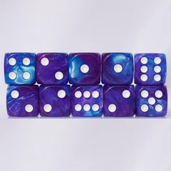 Standard 16mm D6 dice ideal for D&D and MTG adventures.