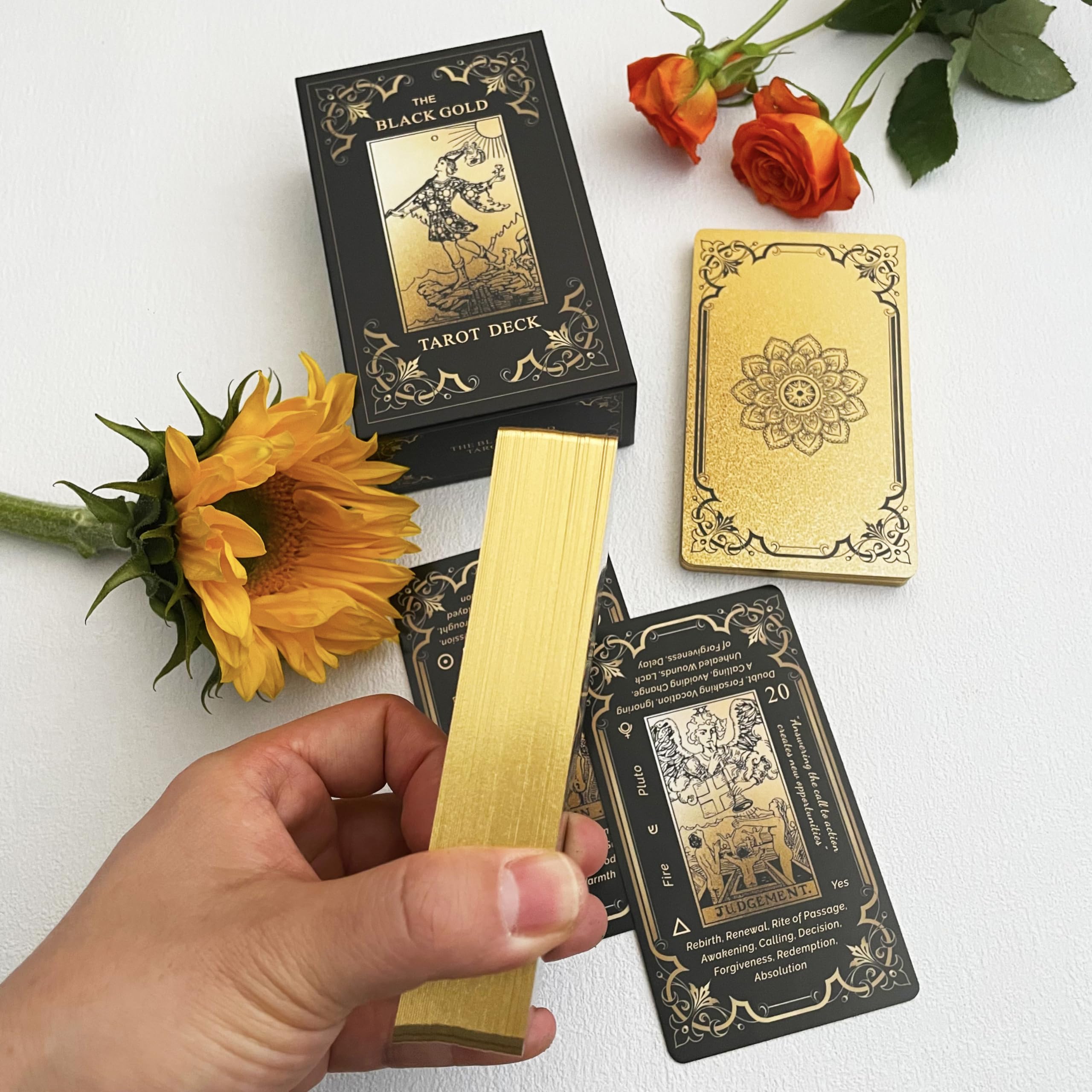 Qcsdckot 78-card tarot pack, complete set for traditional style readings.