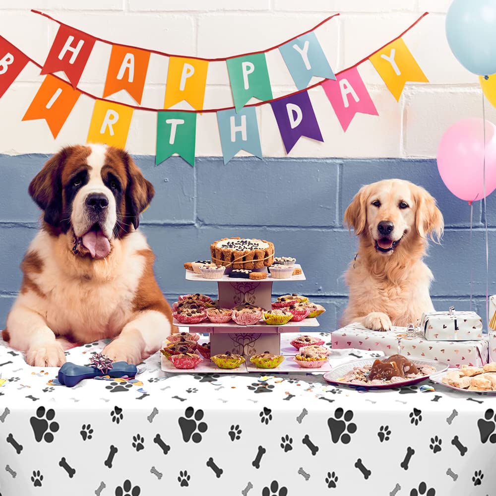 QEYMN kid-friendly paw print decor enhances puppy-themed birthday parties.
