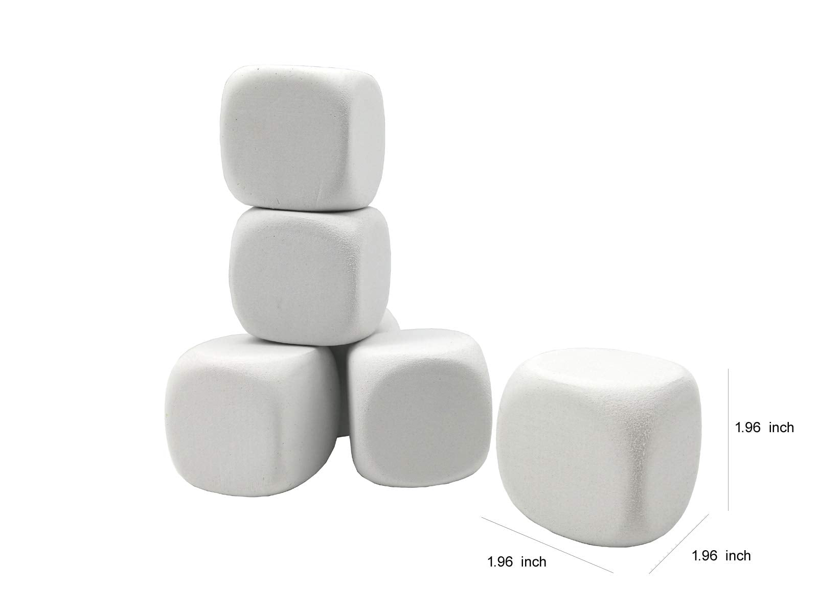 Qidiwin dice showing rounded corners to enhance child safety during play.