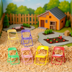 Qintreesify foldable-back miniature chairs improve easy rearrangement in dollhouse scenes.