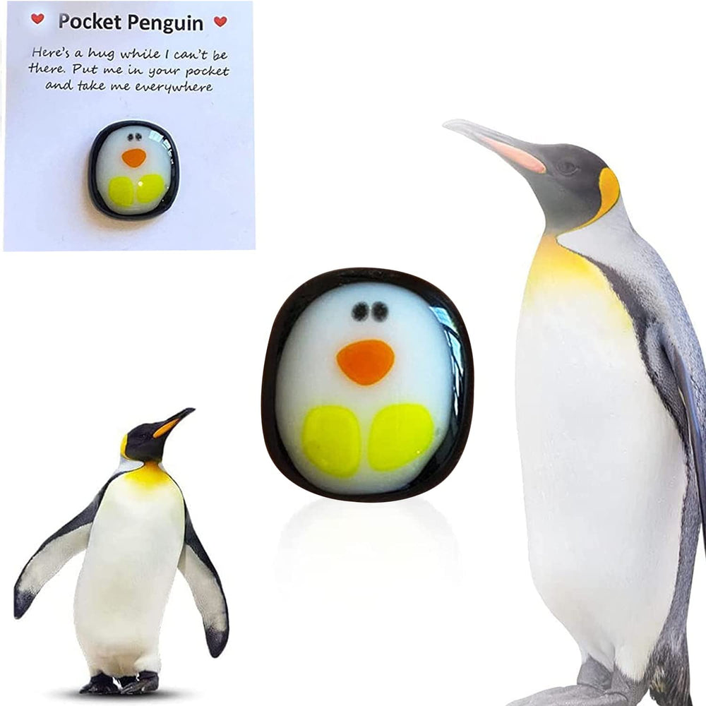 Qitiieli bag-friendly penguin hug fits in wallets and pockets.