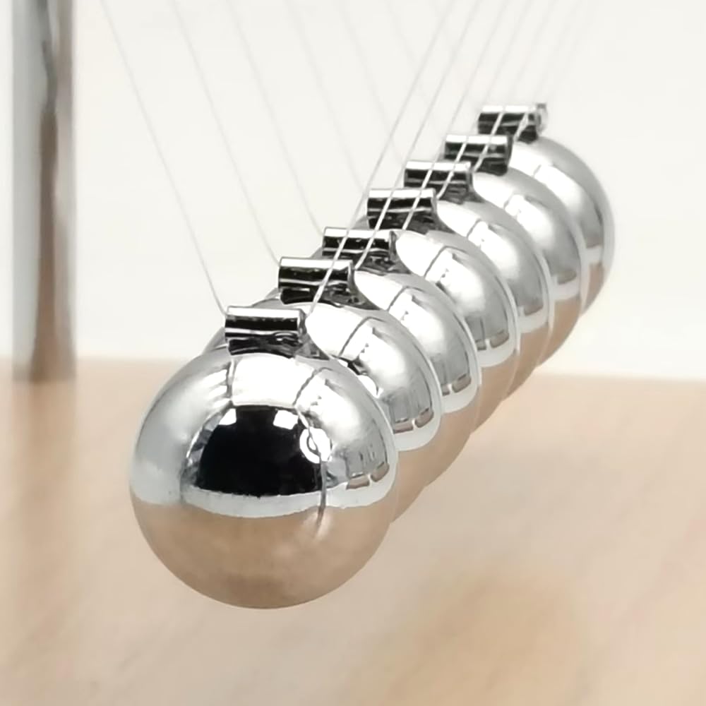 QLKUNLA Newtons Cradle decor for the office adds science-inspired style.