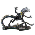 QMx Alien Queen Q-Fig Max Elite Diorama stand shows imposing presence for display