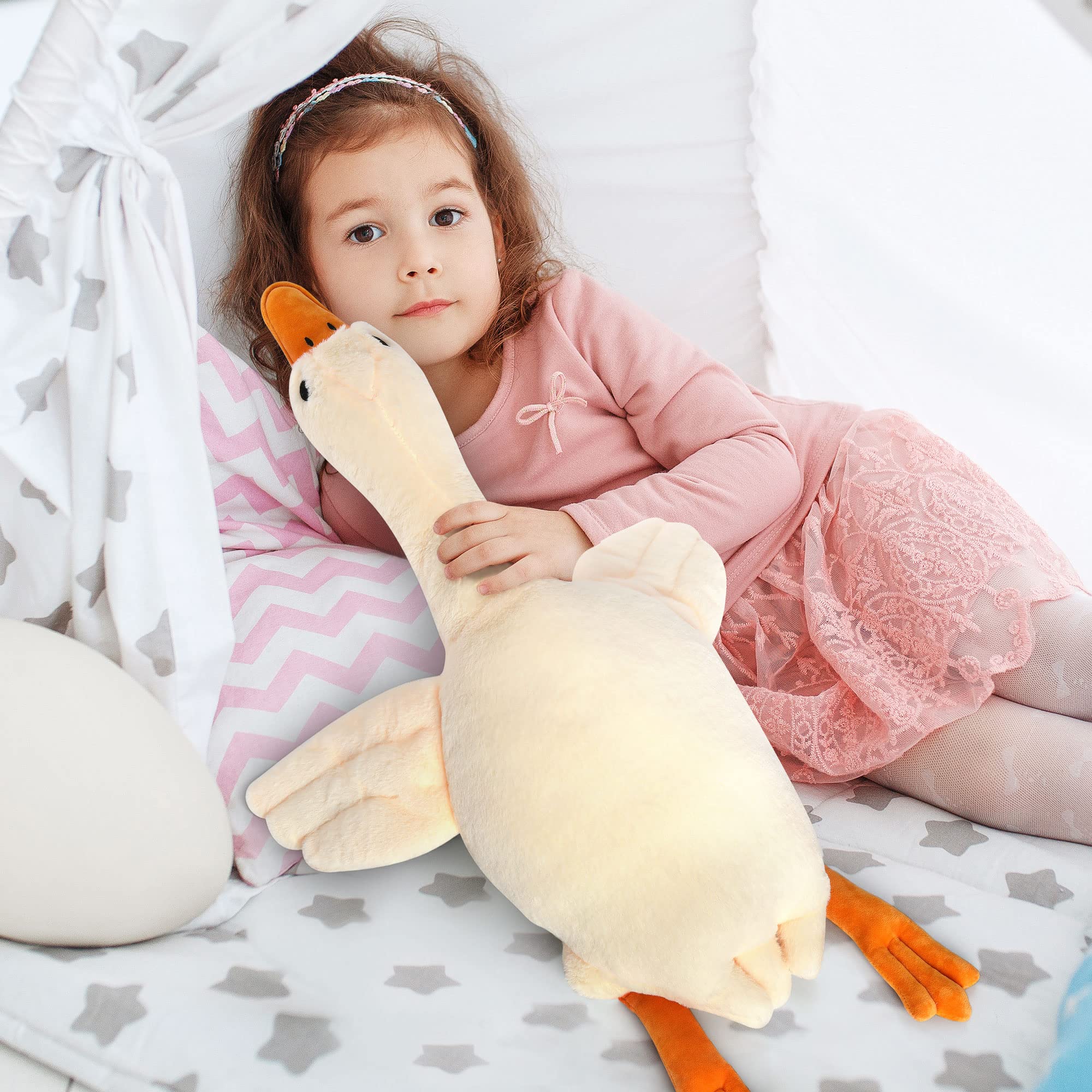 Qpewep goose plush vacuum-sealed packaging recovering fullness after airing.
