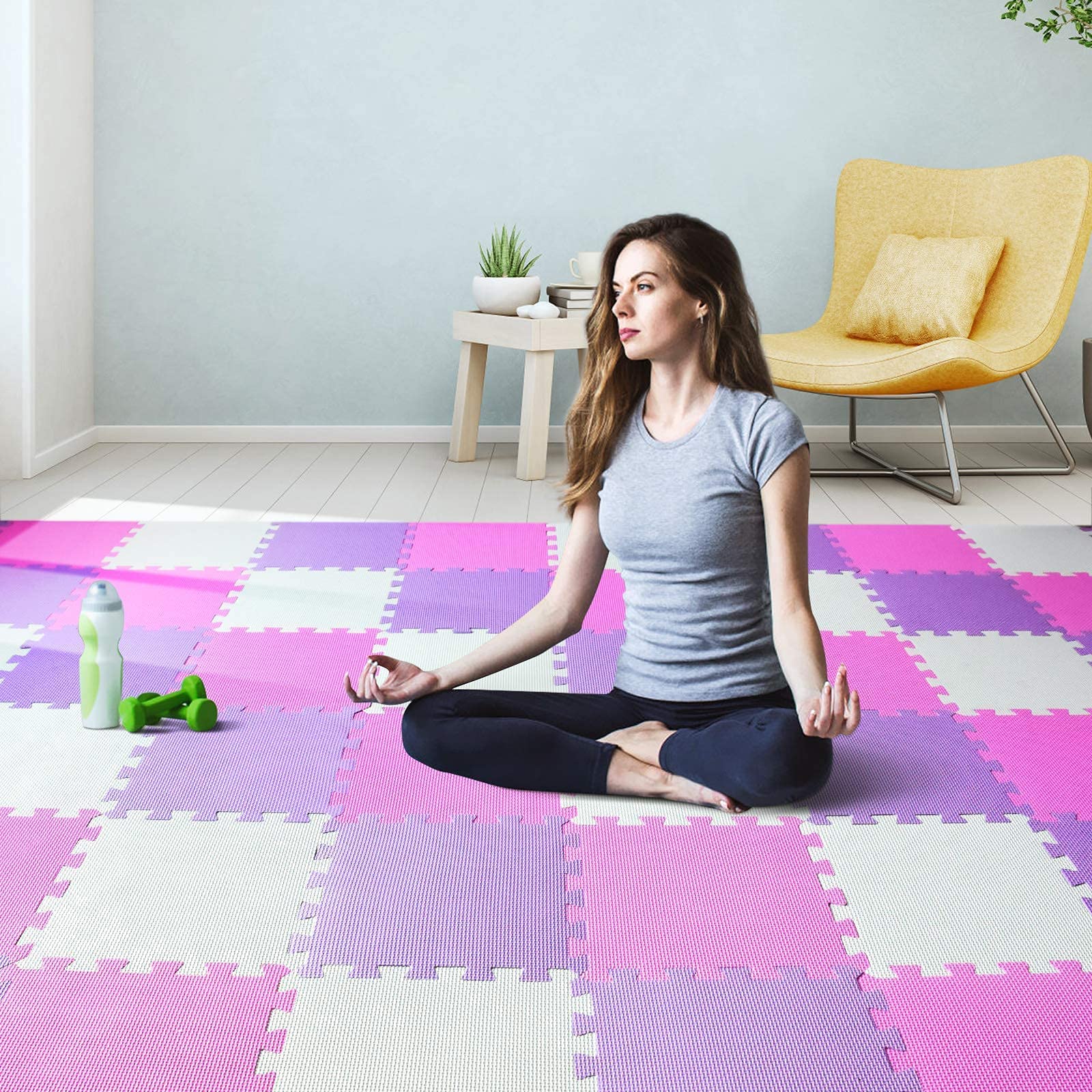qqpp baby play area setup showing cushioned surface and protection