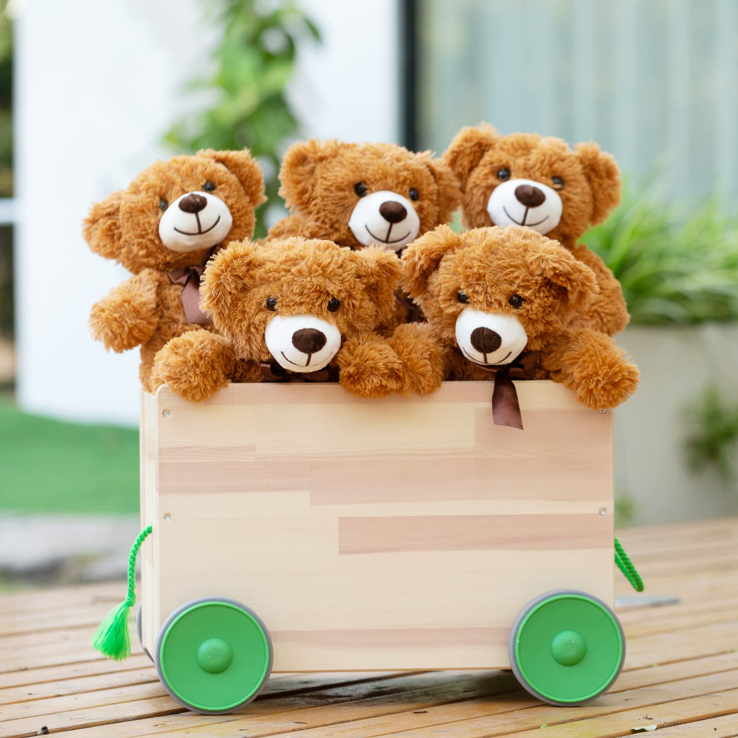 Vacuum-packed Quaakssi teddy bears ready for gifting and easy storage.